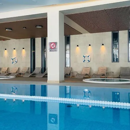 Polanki Aqua Apartamenty Nielimitowany Dostep Do Basenow Parking Free Kolobrzeg Exterior photo