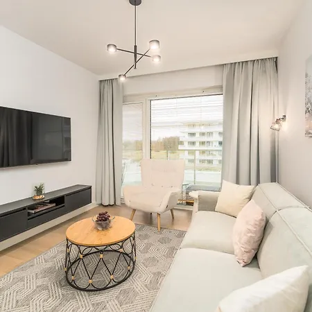 Polanki Aqua Apartamenty Nielimitowany Dostep Do Basenow Parking Free Kolobrzeg Exterior photo