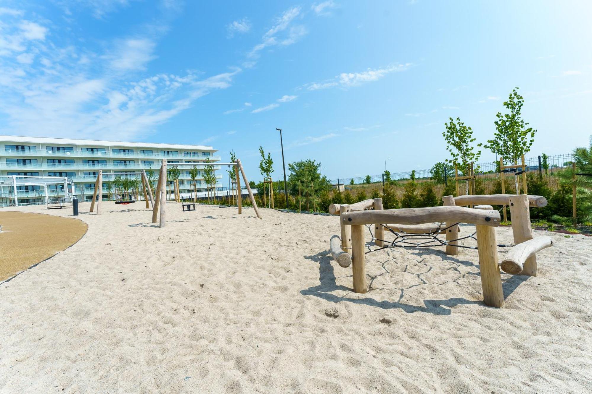 Polanki Aqua Nielimitowany Dostep Do Basenow Parking Free Kolobrzeg